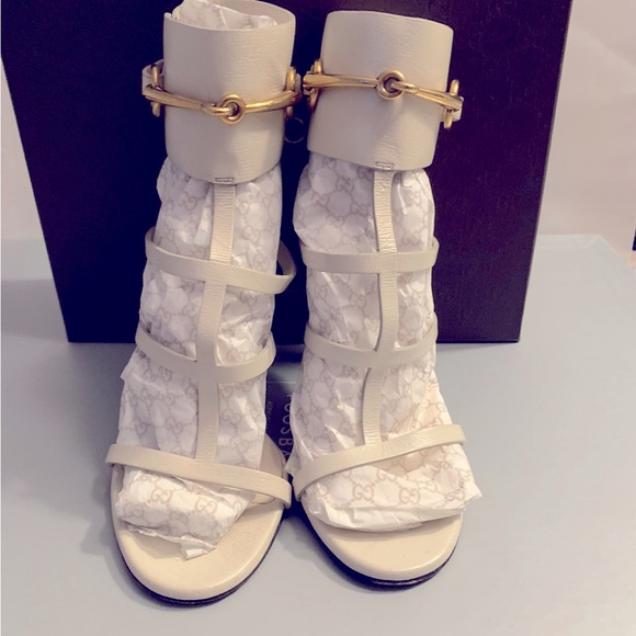 COPY - Gucci Ursula Heels - Picture 2 of 5